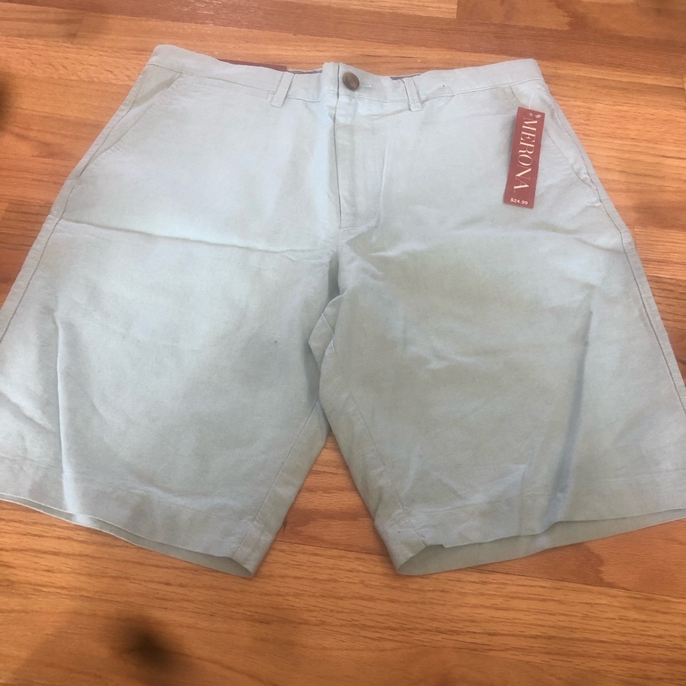 NWT Men’s teal shorts 9” flat front - Picture 1 of 3